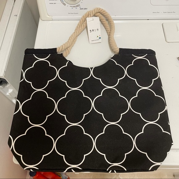 QUATREFOIL CANVAS TOTE BAG - Picture 4 of 13